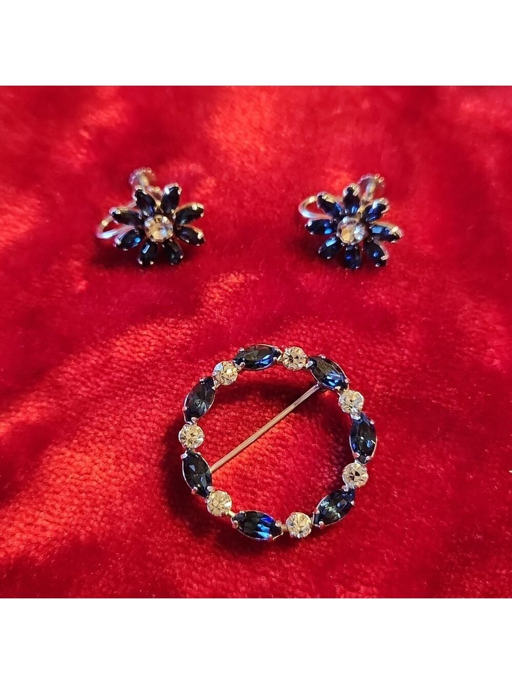 Krementz‎ Faux Sapphire & Diamond Rhinestone Flower Screw Back Earrings & Brooch